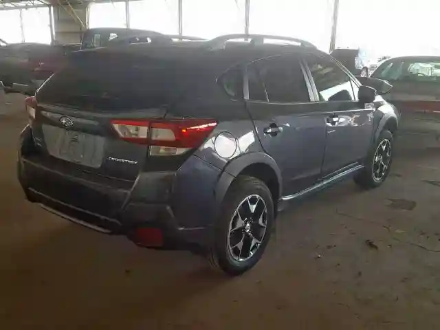 JF2GTABC7JG347693 2018 SUBARU CROSSTREK PREMIUM-3