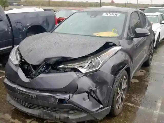 JTNKHMBX3J1002657 2018 TOYOTA C-HR XLE-1