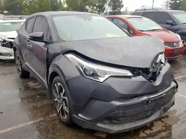 JTNKHMBX3J1002657 2018 TOYOTA C-HR XLE-0