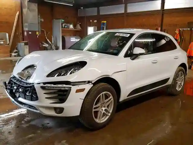 WP1AA2A54JLB14573 2018 PORSCHE MACAN-1