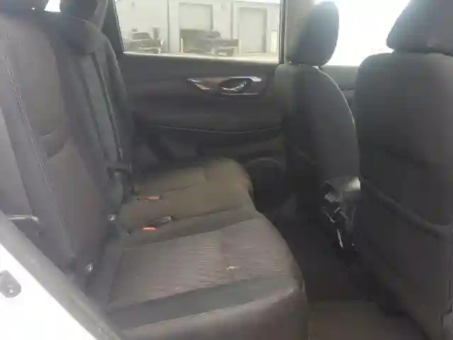 5N1AT2MT6JC843501 2018 NISSAN ROGUE S-5