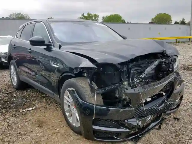SADCK2BV6HA899775 2017 JAGUAR F-PACE PRESTIGE-0
