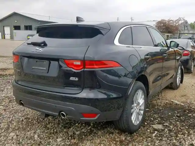 SADCK2BV6HA899775 2017 JAGUAR F-PACE PRESTIGE-3