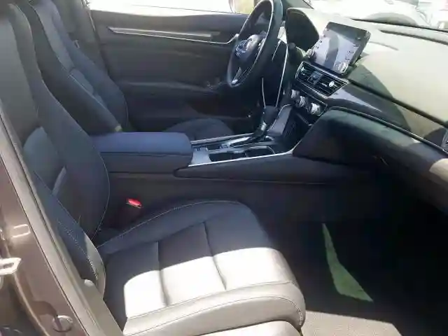 1HGCV1F35KA048162 2019 HONDA ACCORD SPORT-4