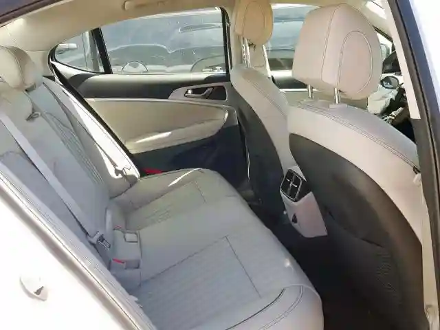 KMTG34LA6KU014693 2019 GENESIS G70 ELITE-5
