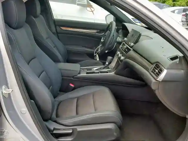 1HGCV1F34JA071222 2018 HONDA ACCORD SPORT-4