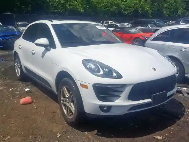 WP1AA2A50HLB01703 2017 PORSCHE MACAN-0