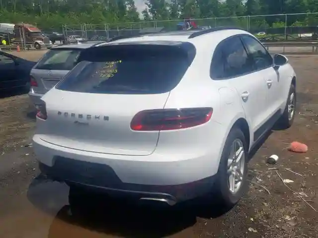 WP1AA2A50HLB01703 2017 PORSCHE MACAN-3