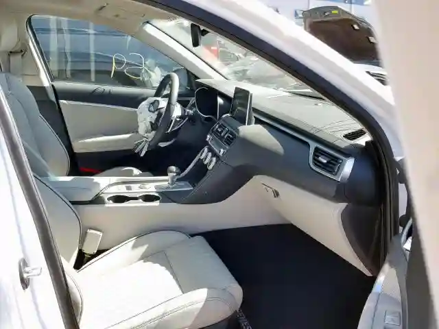 KMTG34LA6KU014693 2019 GENESIS G70 ELITE-4