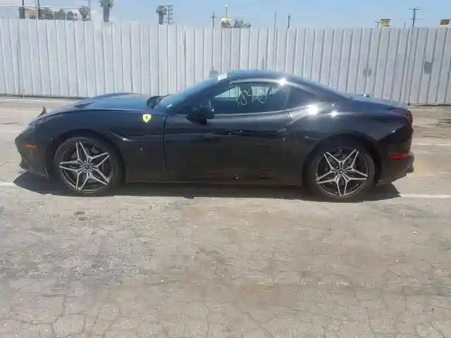 ZFF77XJA7H0221196 2017 FERRARI CALIFORNIA T-2
