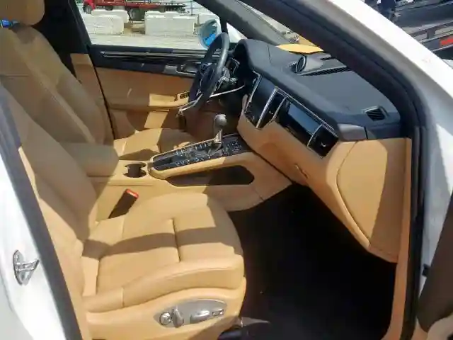 WP1AA2A5XJLB23665 2018 PORSCHE MACAN-4