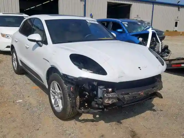 WP1AA2A5XJLB23665 2018 PORSCHE MACAN-0