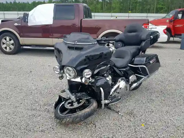 1HD1KED15JB604890 2018 HARLEY-DAVIDSON FLHTK ULTRA LIMITED-1