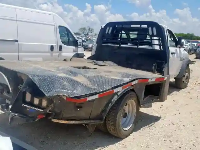 3C7WRNEL8JG145674 2018 RAM 5500-3