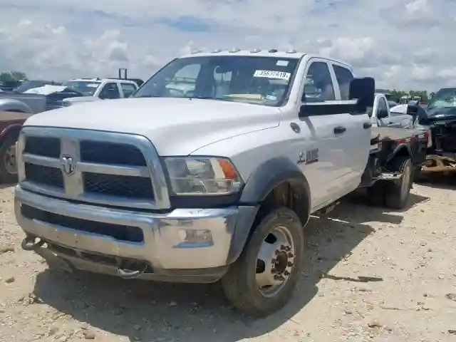 3C7WRNEL8JG145674 2018 RAM 5500-1