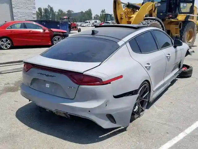 KNAE55LC5J6036529 2018 KIA STINGER GT2-3