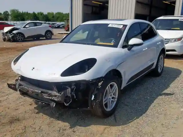 WP1AA2A5XJLB23665 2018 PORSCHE MACAN-1