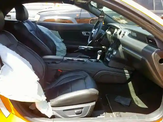 1FATP8UH1J5139183 2018 FORD MUSTANG-4