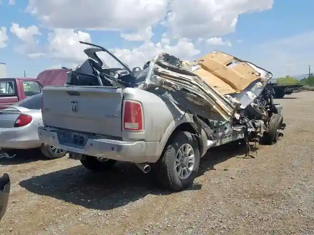 3C63R3ML1FG542597 2015 RAM 3500 LARAMIE-3