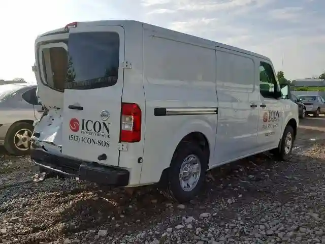 1N6BF0KM7JN811027 2018 NISSAN NV 1500 S-3