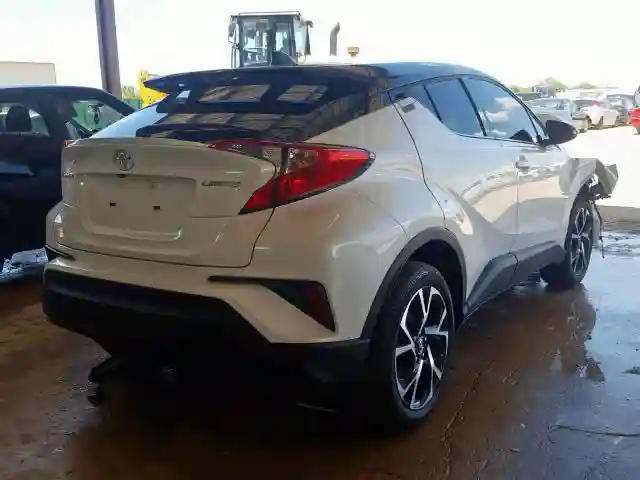 JTNKHMBX6K1040076 2019 TOYOTA C-HR XLE-3