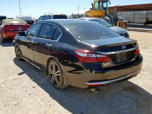 1HGCR2F52HA153438 2017 HONDA ACCORD SPORT-2