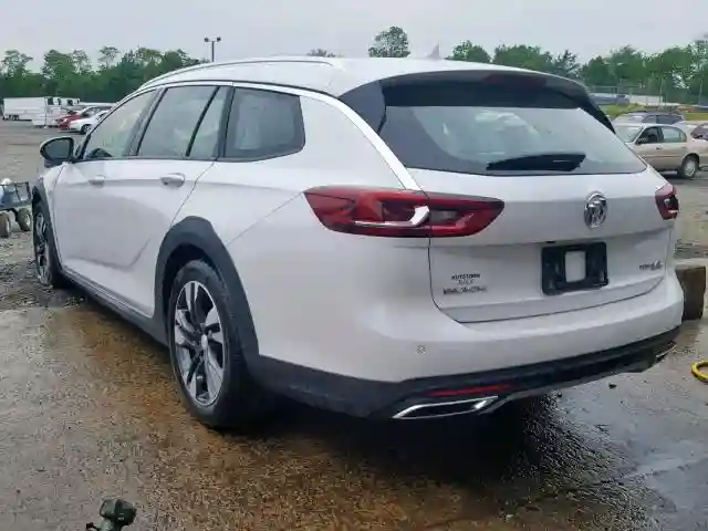 W04GV8SX8J1071591 2018 BUICK REGAL TOURX ESSENCE-2