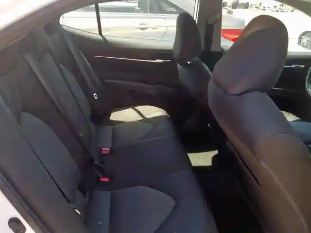 4T1B31HK8KU005823 2019 TOYOTA CAMRY LE-5