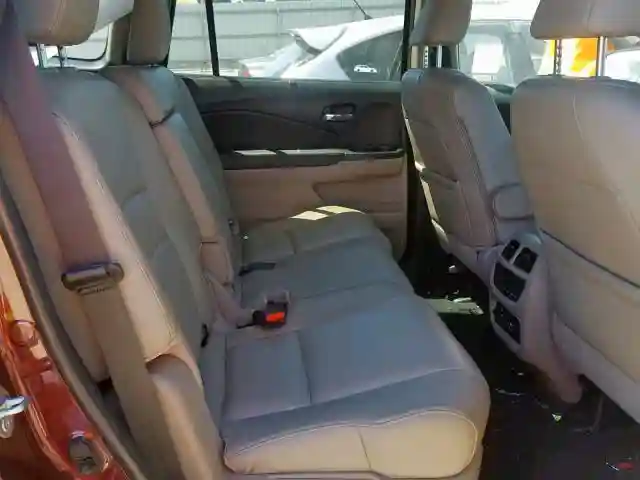 5FNYF6H86JB070636 2018 HONDA PILOT EXL-5