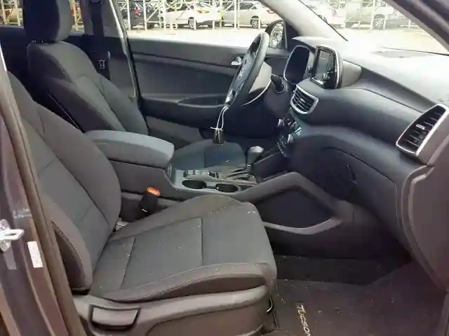 KM8J3CAL2KU931886 2019 HYUNDAI TUCSON LIMITED-4