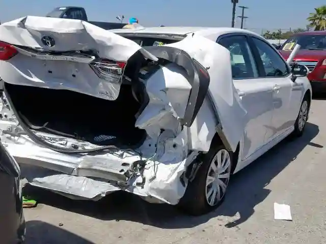 4T1B31HK8KU005823 2019 TOYOTA CAMRY LE-3