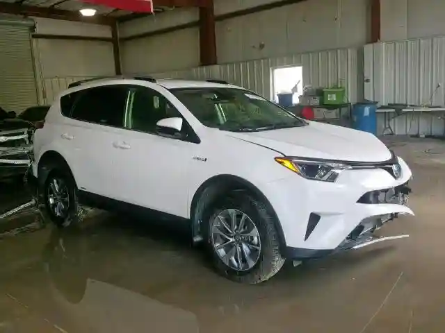 JTMRJREV8JD258967 2018 TOYOTA RAV4 HV LE-0