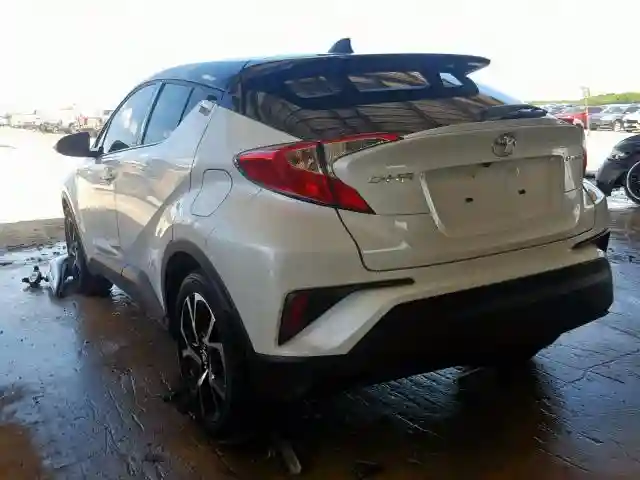 JTNKHMBX6K1040076 2019 TOYOTA C-HR XLE-2