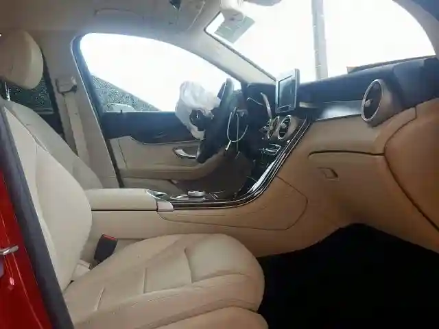 WDC0G4JB5KF497401 2019 MERCEDES-BENZ GLC 300-4