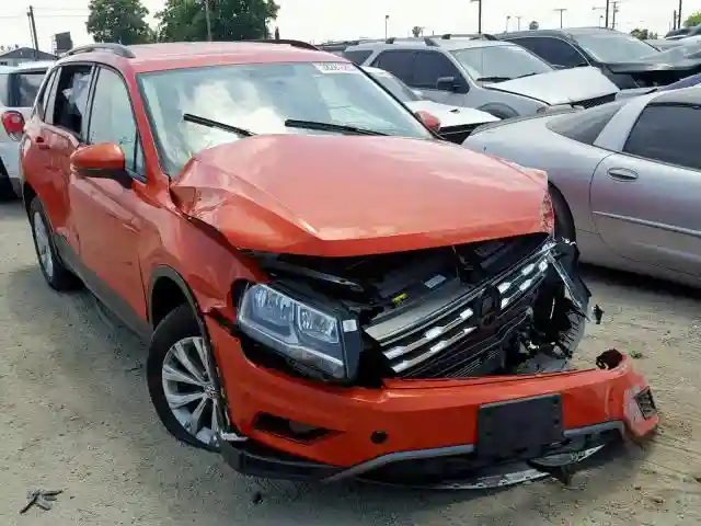 3VV1B7AX0KM084938 2019 VOLKSWAGEN TIGUAN S-0