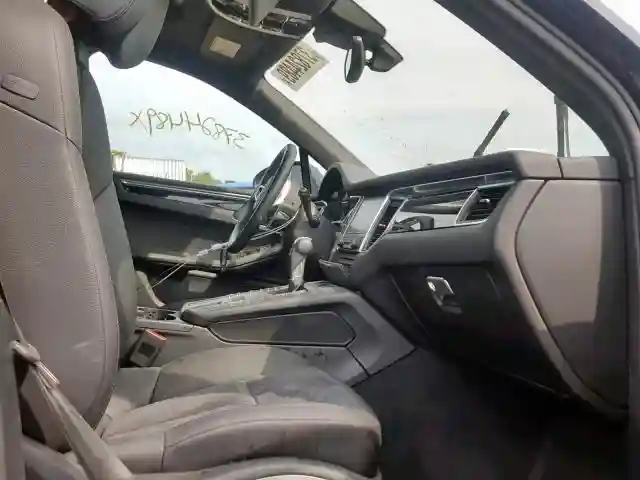 WP1AA2A59JLB14746 2018 PORSCHE MACAN-4
