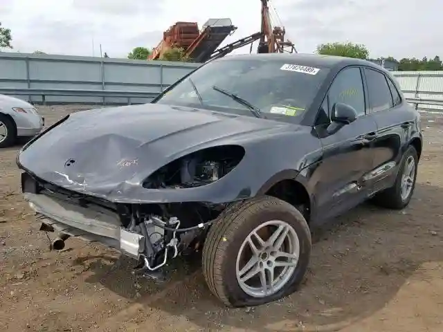 WP1AA2A59JLB14746 2018 PORSCHE MACAN-1