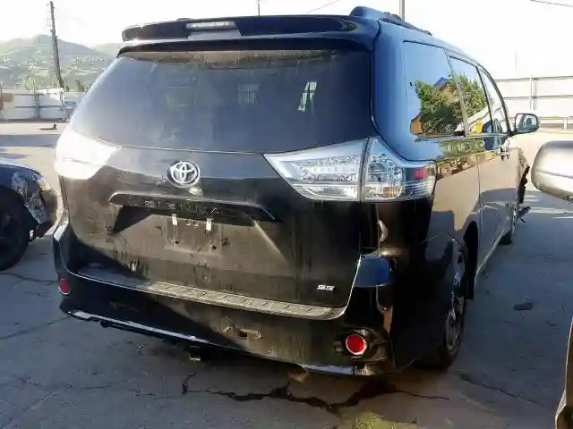 5TDXK3DCXGS765299 2016 TOYOTA SIENNA SE-3