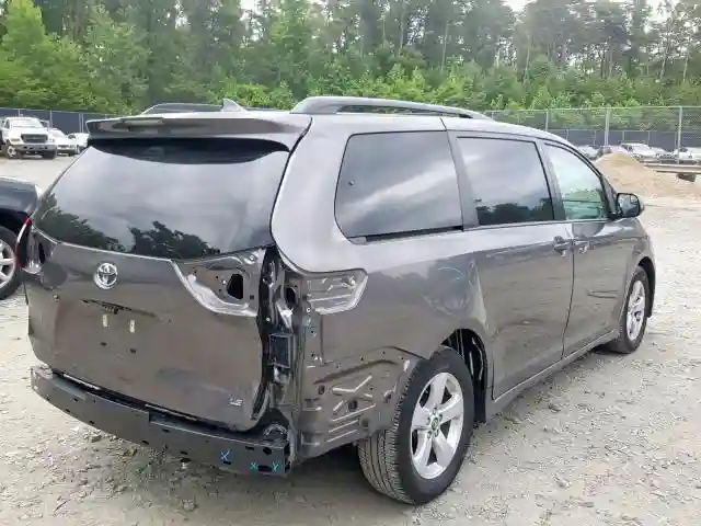 5TDKZ3DC4JS956827 2018 TOYOTA SIENNA LE-3