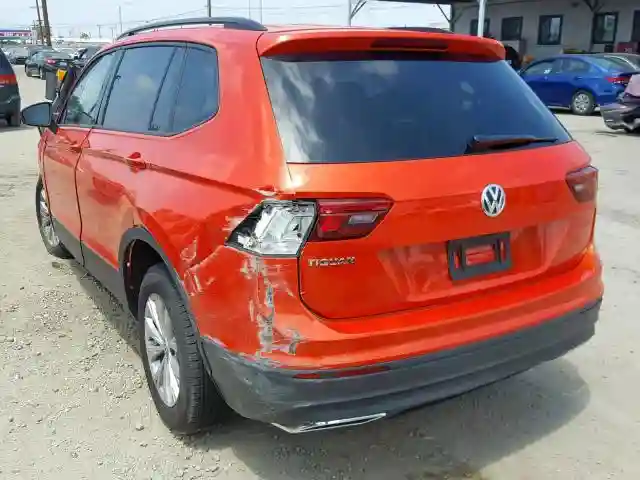 3VV1B7AX0KM084938 2019 VOLKSWAGEN TIGUAN S-2