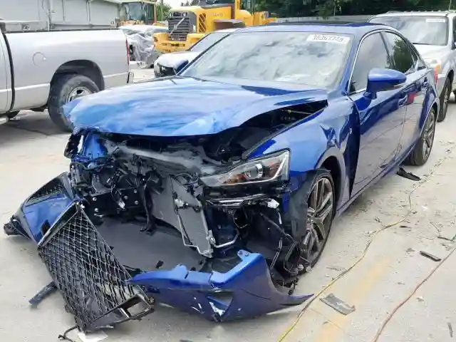 JTHBA1D21J5083531 2018 LEXUS IS 300-1
