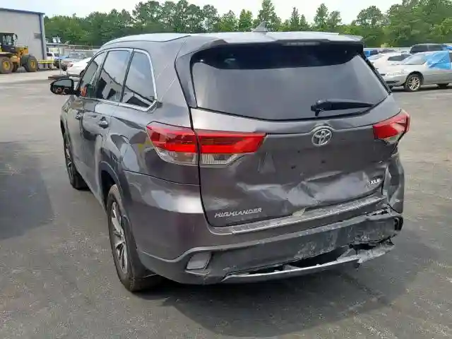 5TDKZRFH9HS515720 2017 TOYOTA HIGHLANDER SE-2