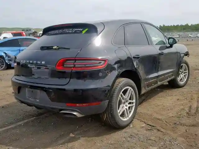 WP1AA2A59JLB14746 2018 PORSCHE MACAN-3