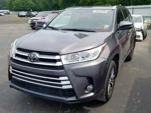 5TDKZRFH9HS515720 2017 TOYOTA HIGHLANDER SE-1