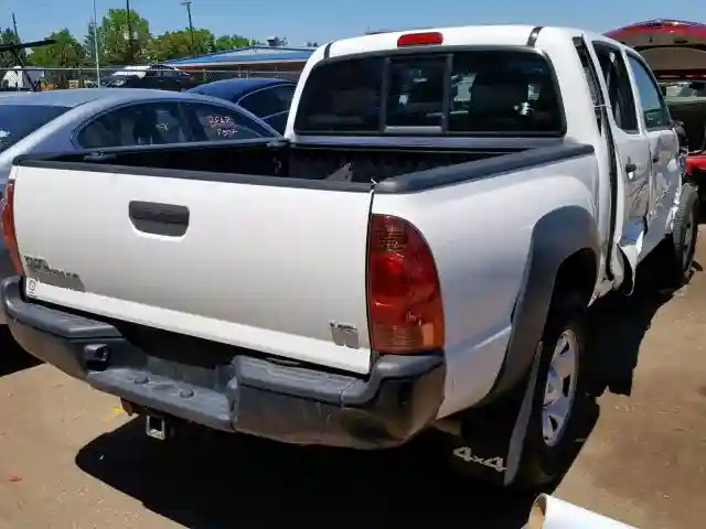 3TMLU4EN0FM197934 2015 TOYOTA TACOMA DOUBLE CAB-3