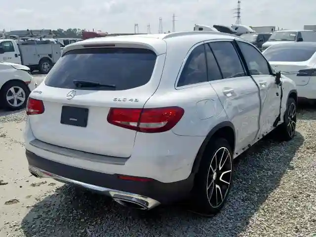WDC0G4JB7JV058821 2018 MERCEDES-BENZ GLC 300-3