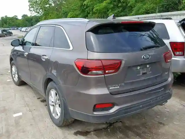 5XYPGDA39KG437132 2019 KIA SORENTO LX-2