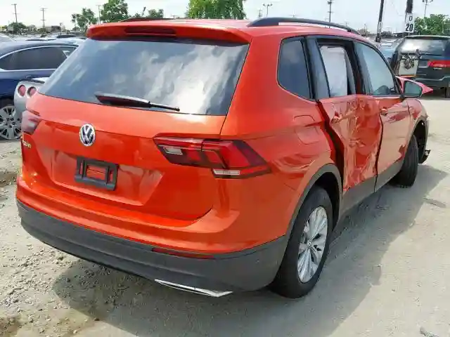 3VV1B7AX0KM084938 2019 VOLKSWAGEN TIGUAN S-3