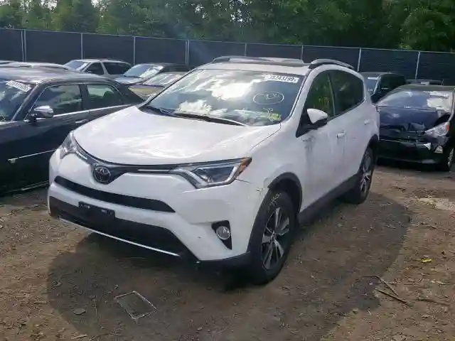 JTMRFREVXJJ241946 2018 TOYOTA RAV4 ADVENTURE-1