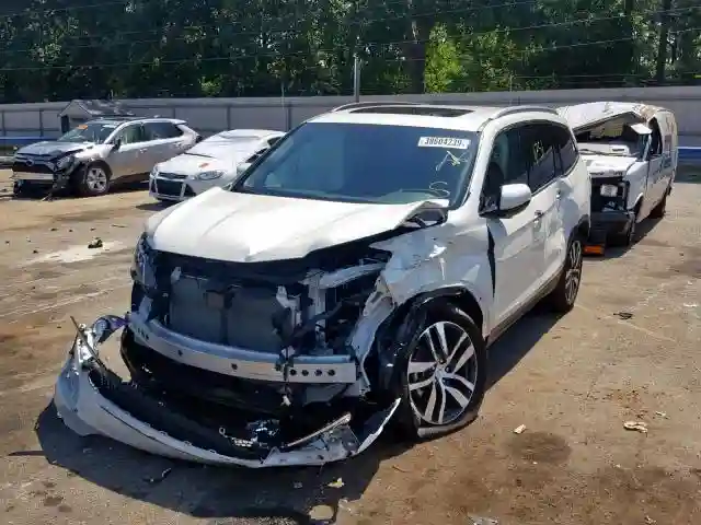 5FNYF5H98JB027712 2018 HONDA PILOT TOURING-1